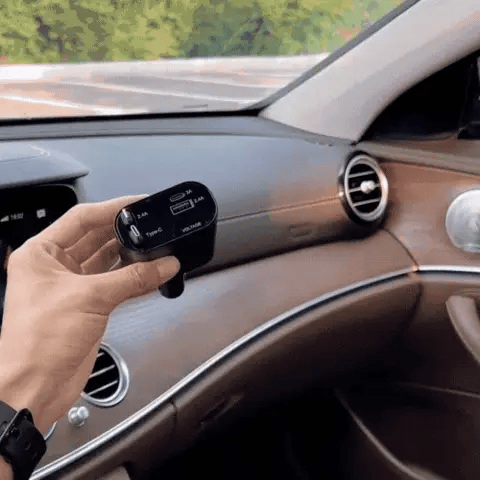Chargeur de téléphone de voiture rétractable 4 en 1 - 120 W - Meknes